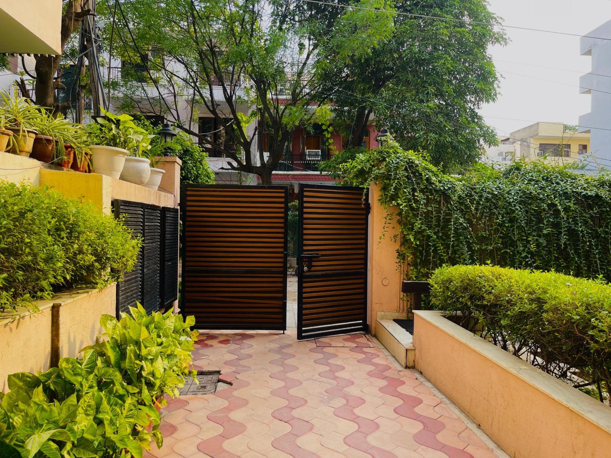Bedchambers Serviced Apartments, Sector 40 Gurgaon Buitenkant foto
